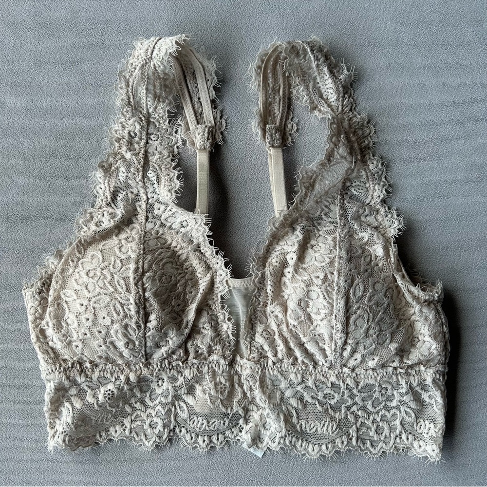 Aerie ~ Eyelash Lace Padded Plunge Bralette ~ Women’s Size XS ~ Brand New!